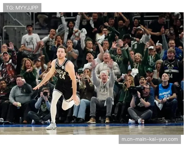 公鹿无字母哥仍力克雷霆 六人上双展现团队进攻体系韧性