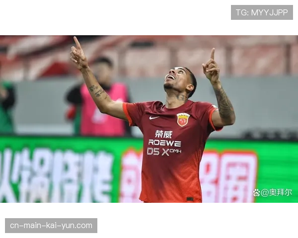 古斯塔沃头球破门展现抢点能力 河南队定位球战术奏效 古斯塔沃头球破门展现抢点能力 河南队定位球战术奏效